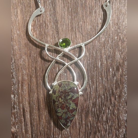 Unique Dragon Stone Necklace - Picture 3 of 5